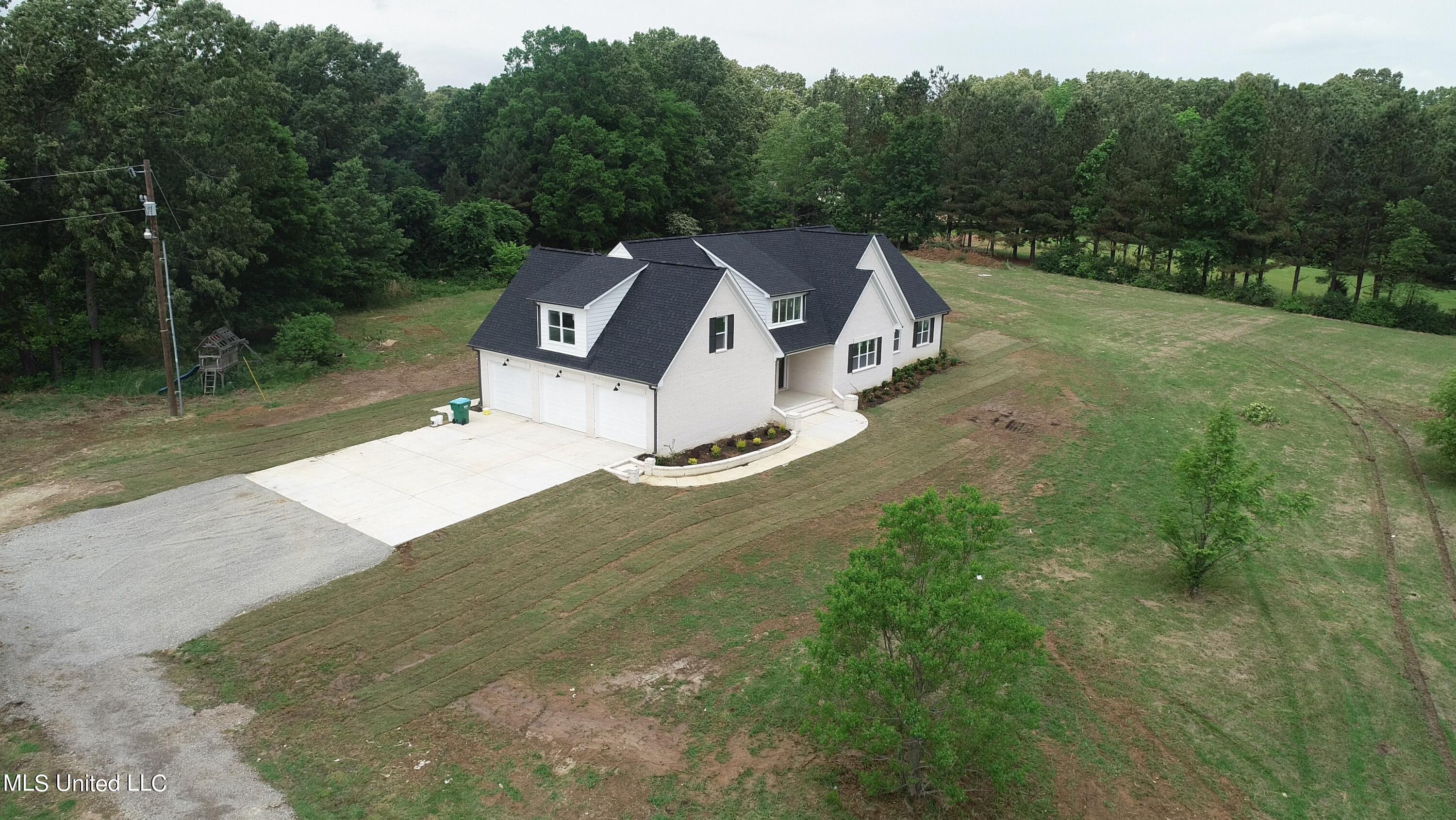 5899 Allen Road Hernando, MS 38632 - Photo 4 of 62 drone2