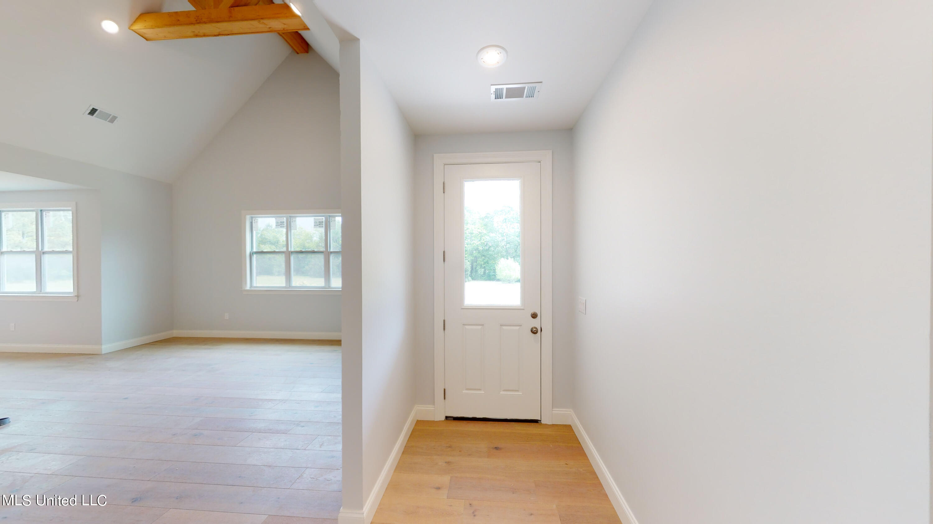5899 Allen Road Hernando, MS 38632 - Photo 7 of 62 5899-Allen-Rd-05152022_173536