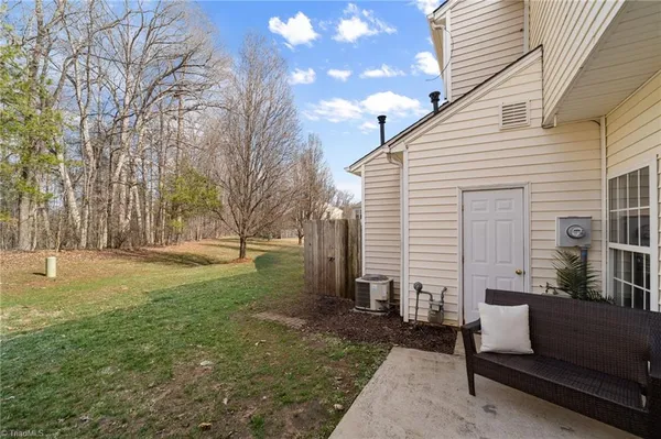 $235,000 | 3937 Elizabeth Glen Way, Jamestown, NC 27282