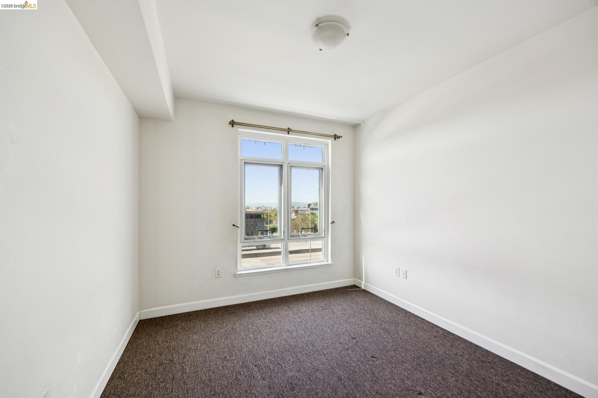 423 7th Street, Unit 401 Oakland, CA 94607 - Photo 15 of 32