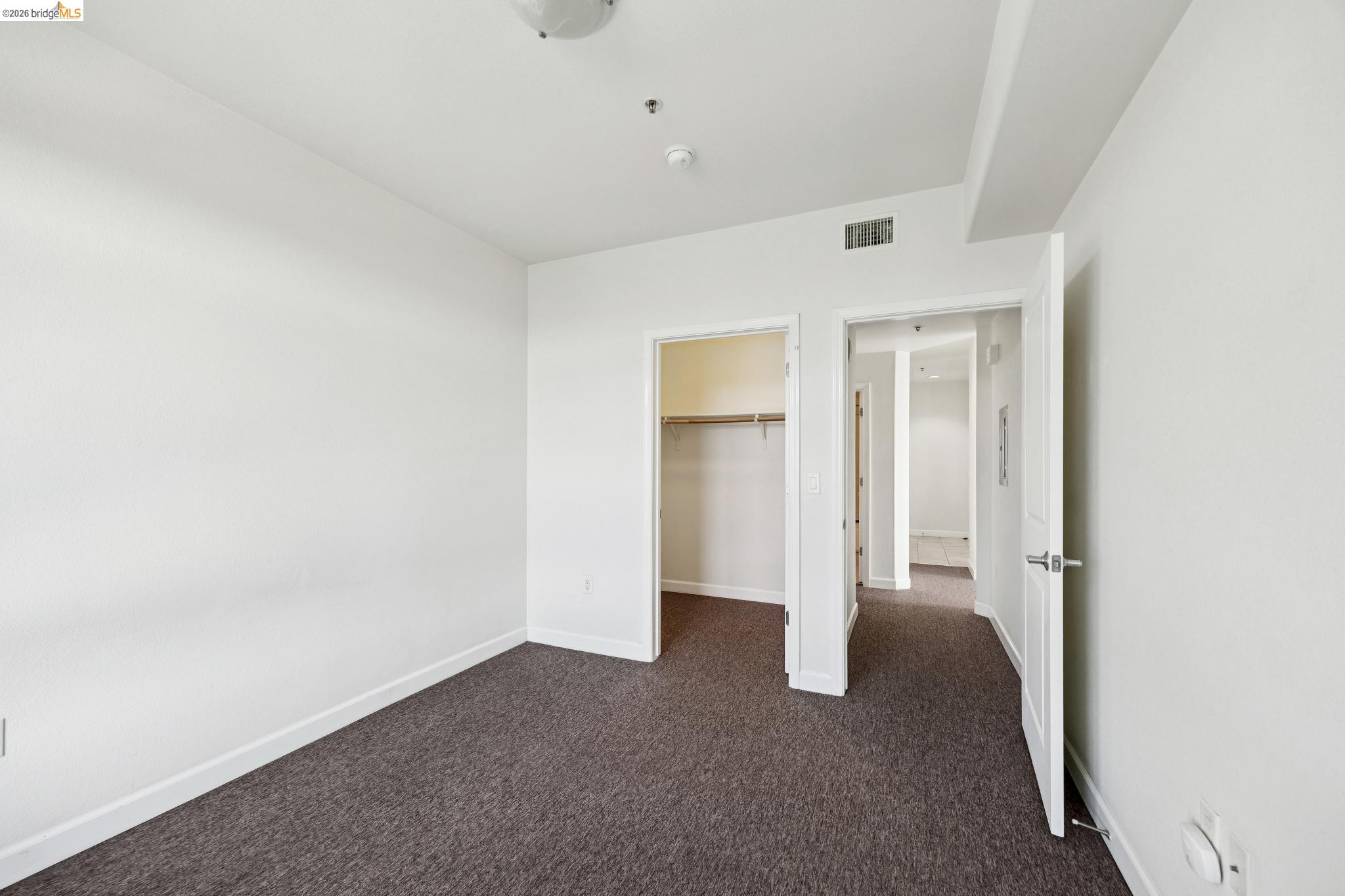 423 7th Street, Unit 401 Oakland, CA 94607 - Photo 17 of 32