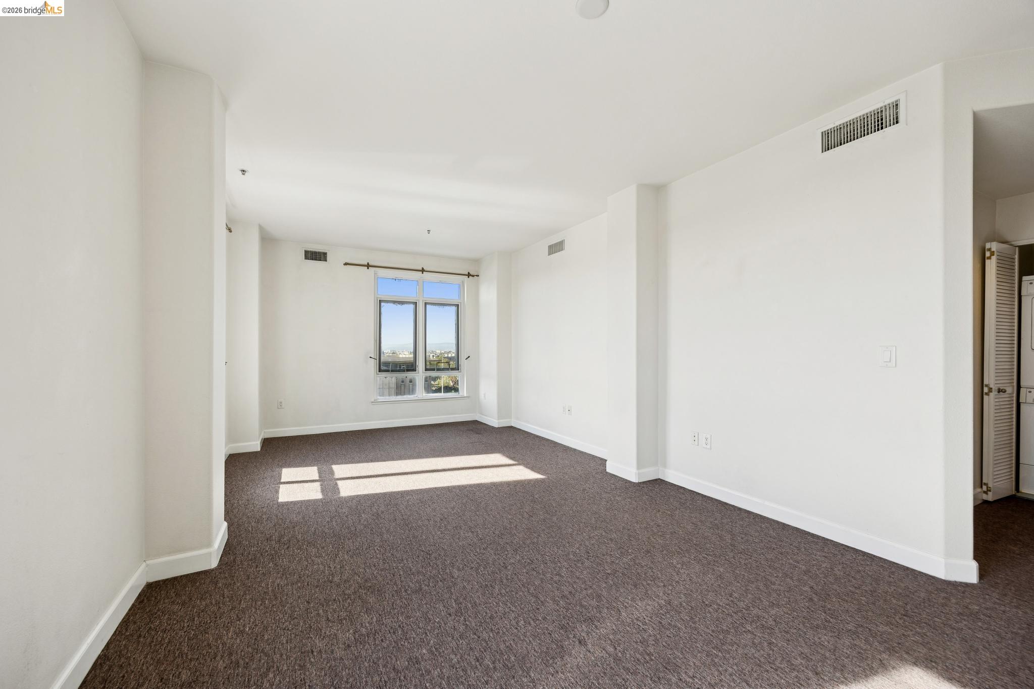 423 7th Street, Unit 401 Oakland, CA 94607 - Photo 7 of 32