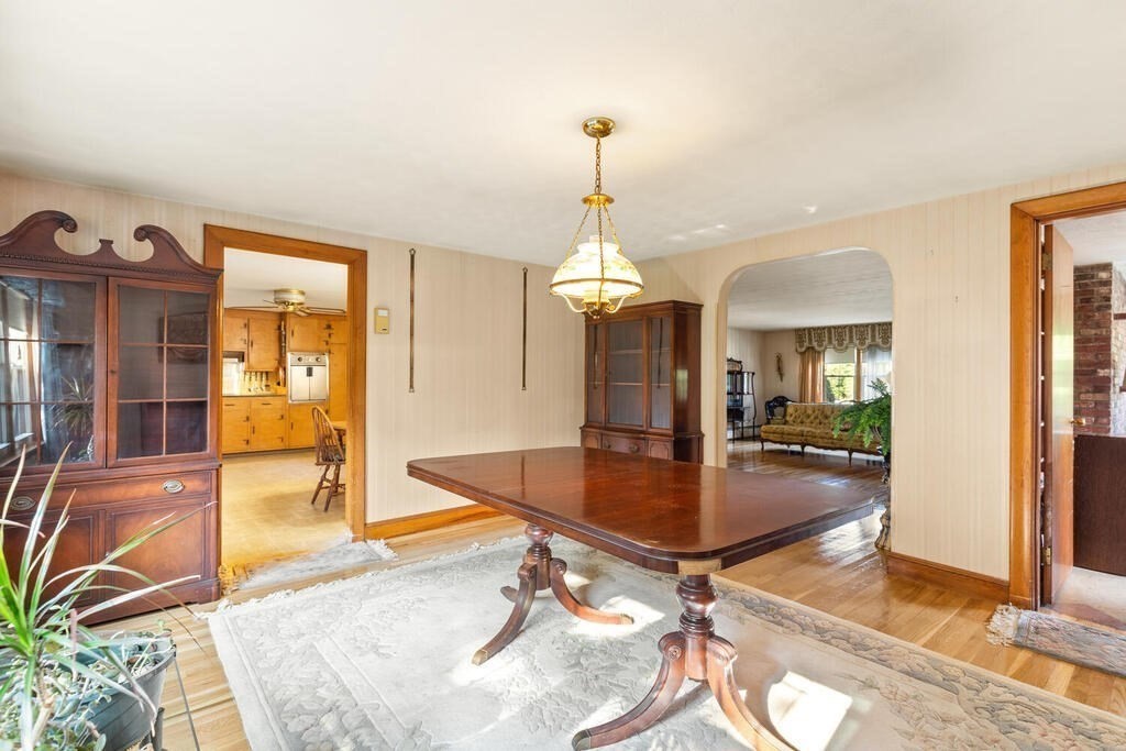 5 Ellen Road Stoneham, MA 02180 - Photo 10 of 27 Gallery Image 10