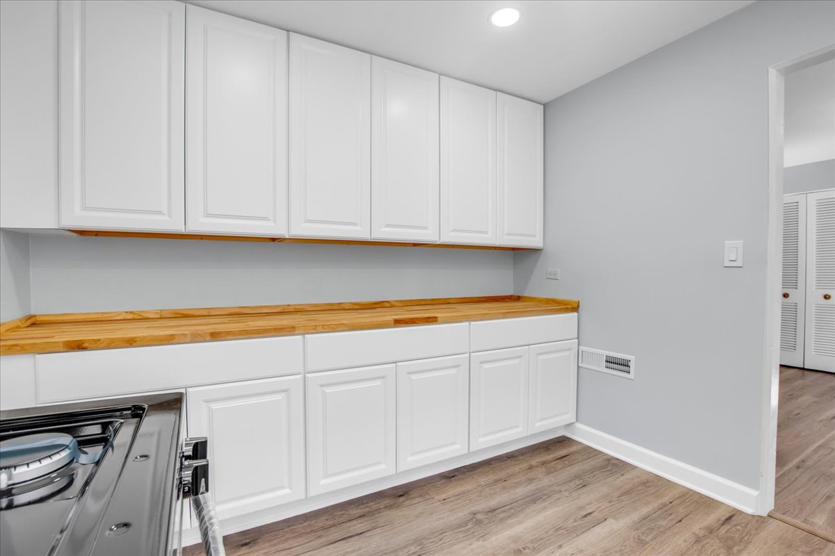 7351 North Ridge Boulevard, Unit 1A Chicago, IL 60645 - Photo 9 of 24 Gallery Image 9