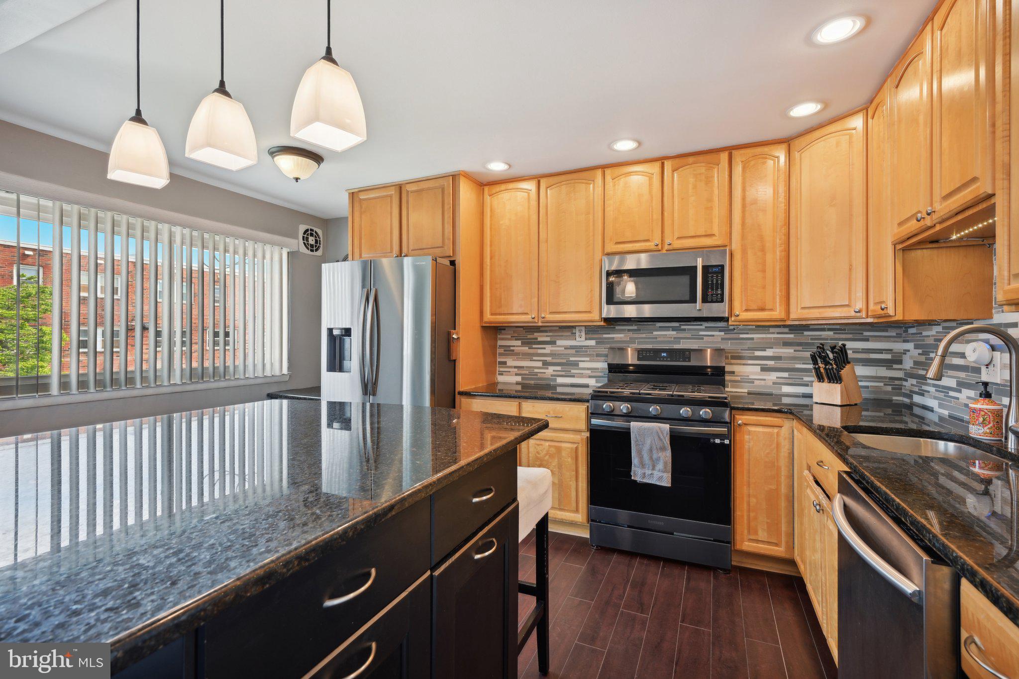 12613 Medford Road Philadelphia, PA 19154 - Photo 4 of 26