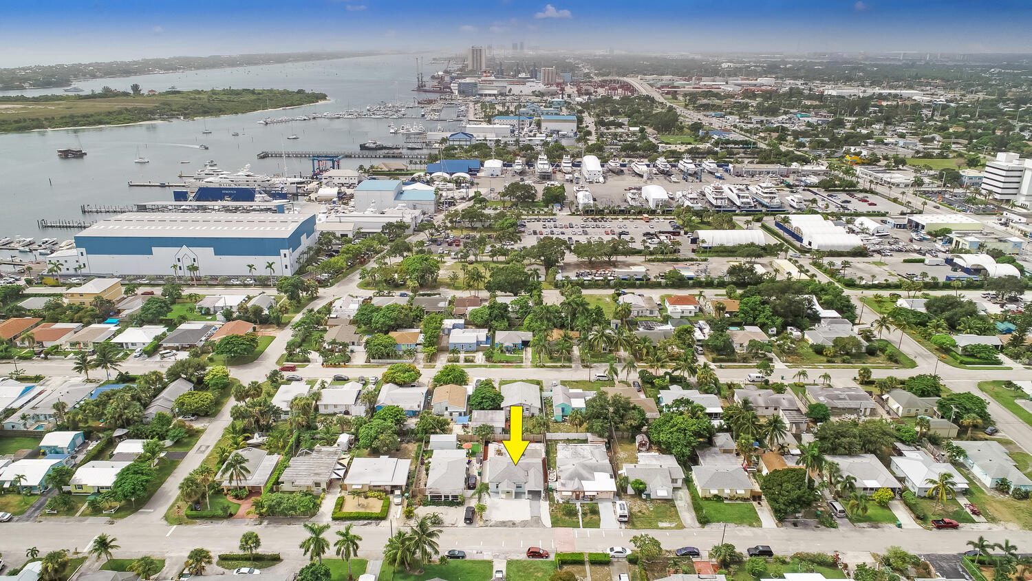 159 East 24th Street Riviera Beach, FL 33404 - Photo 21 of 27 159 E 24th St Riviera Beach FL-large-017