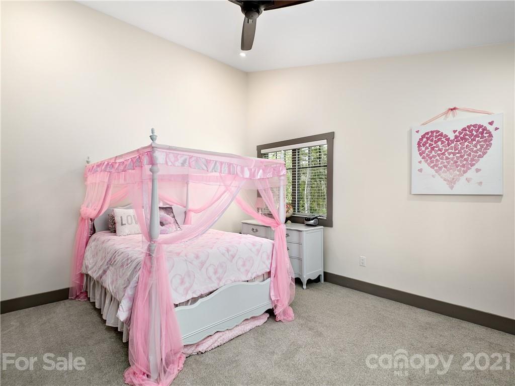 54 Harris Road Fairview, NC 28730 - Photo 16 of 42 Gallery Image 16
