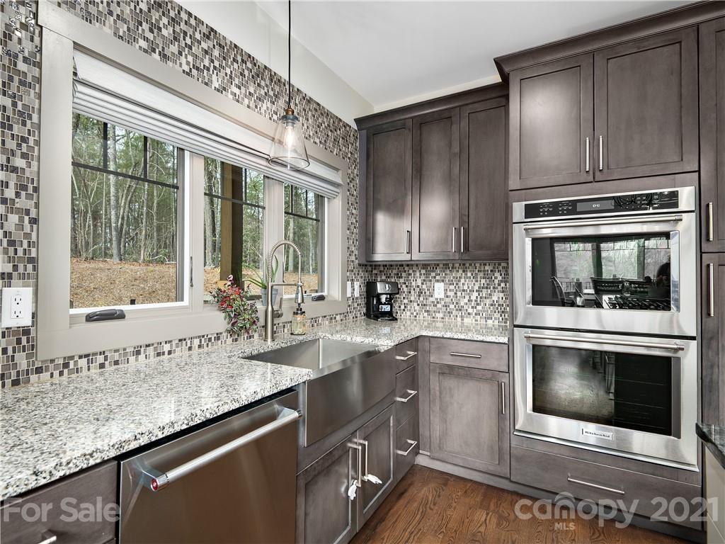 54 Harris Road Fairview, NC 28730 - Photo 8 of 42 Gallery Image 8