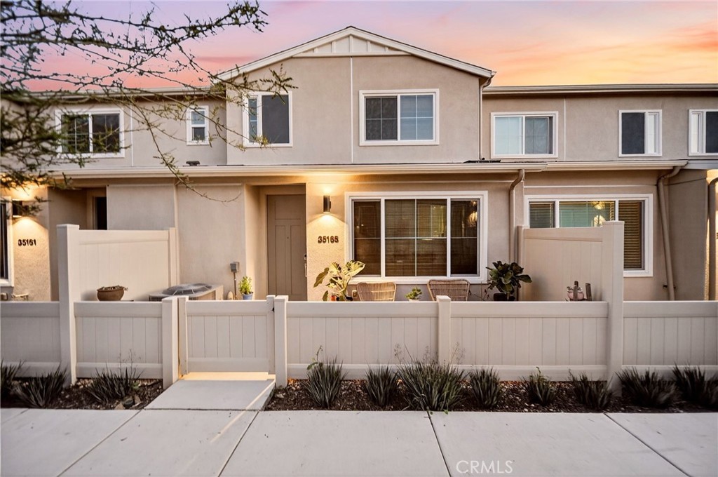35165 Rangpur Lane Fallbrook, CA 92028 - Photo 3 of 42 a house view with a outdoor space