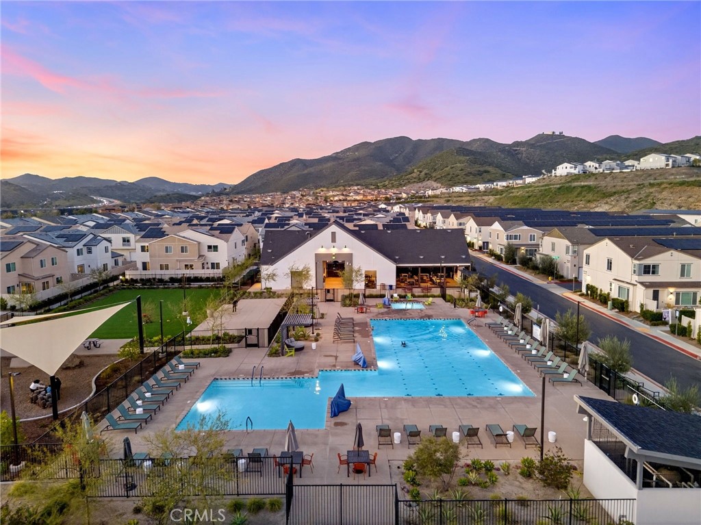 35165 Rangpur Lane Fallbrook, CA 92028 - Photo 34 of 42 a view of city with ocean