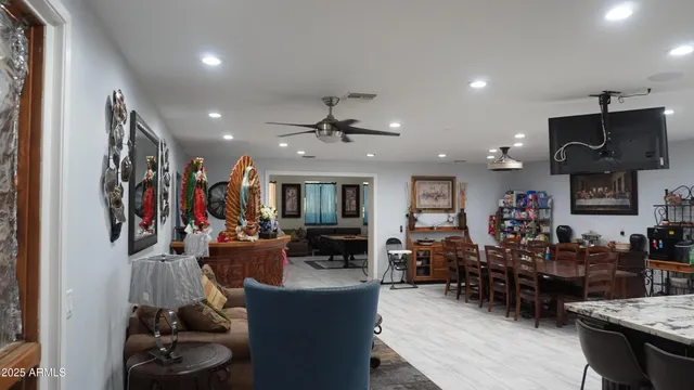 $1,199,000 | 920 West Tamarisk Street, Phoenix, AZ 85041