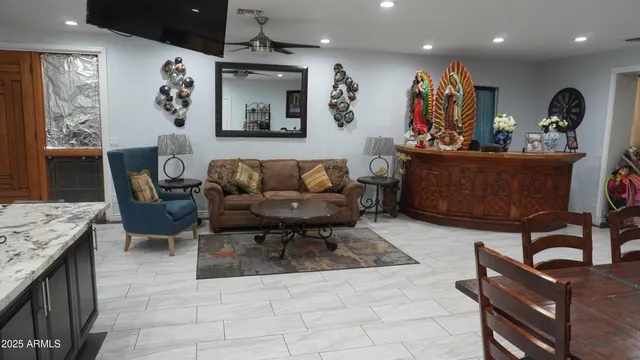 $1,199,000 | 920 West Tamarisk Street, Phoenix, AZ 85041