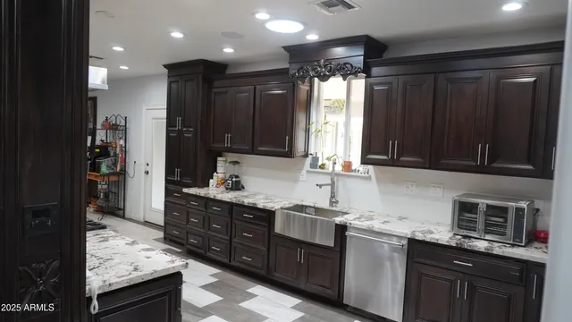 $1,199,000 | 920 West Tamarisk Street, Phoenix, AZ 85041