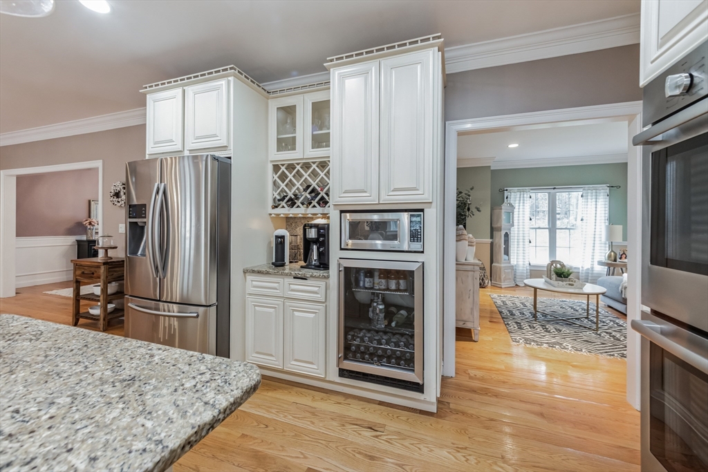 8 Pasho Road Billerica, MA 01821 - Photo 6 of 30 Gallery Image 6