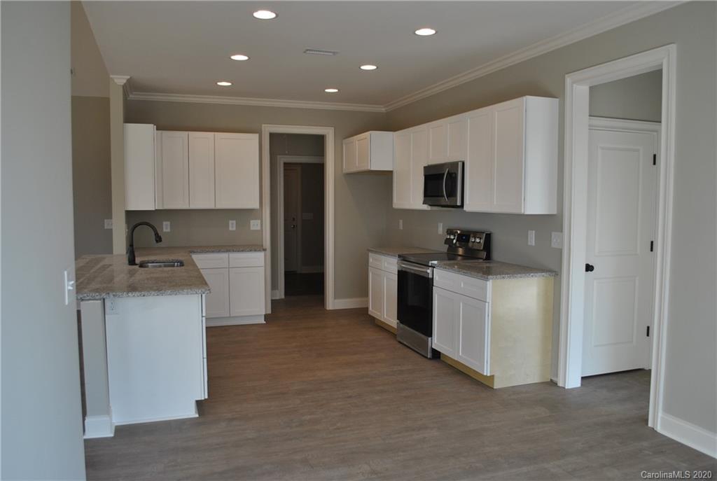 1003 Kendrick Road Clover, SC 29710 - Photo 5 of 18 Gallery Image 5