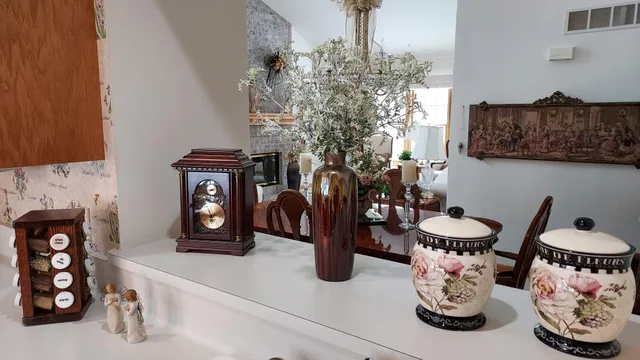 $500,000 | 18535 Stonehedge Drive, Unit A, Brookfield, WI 53045