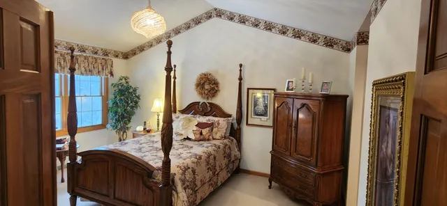 $500,000 | 18535 Stonehedge Drive, Unit A, Brookfield, WI 53045