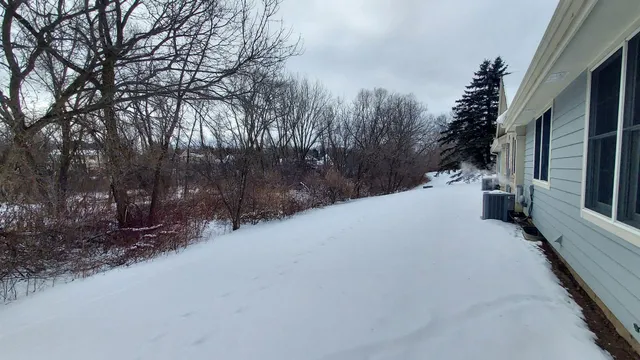 $500,000 | 18535 Stonehedge Drive, Unit A, Brookfield, WI 53045