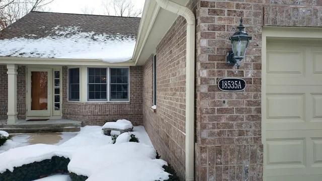 $500,000 | 18535 Stonehedge Drive, Unit A, Brookfield, WI 53045