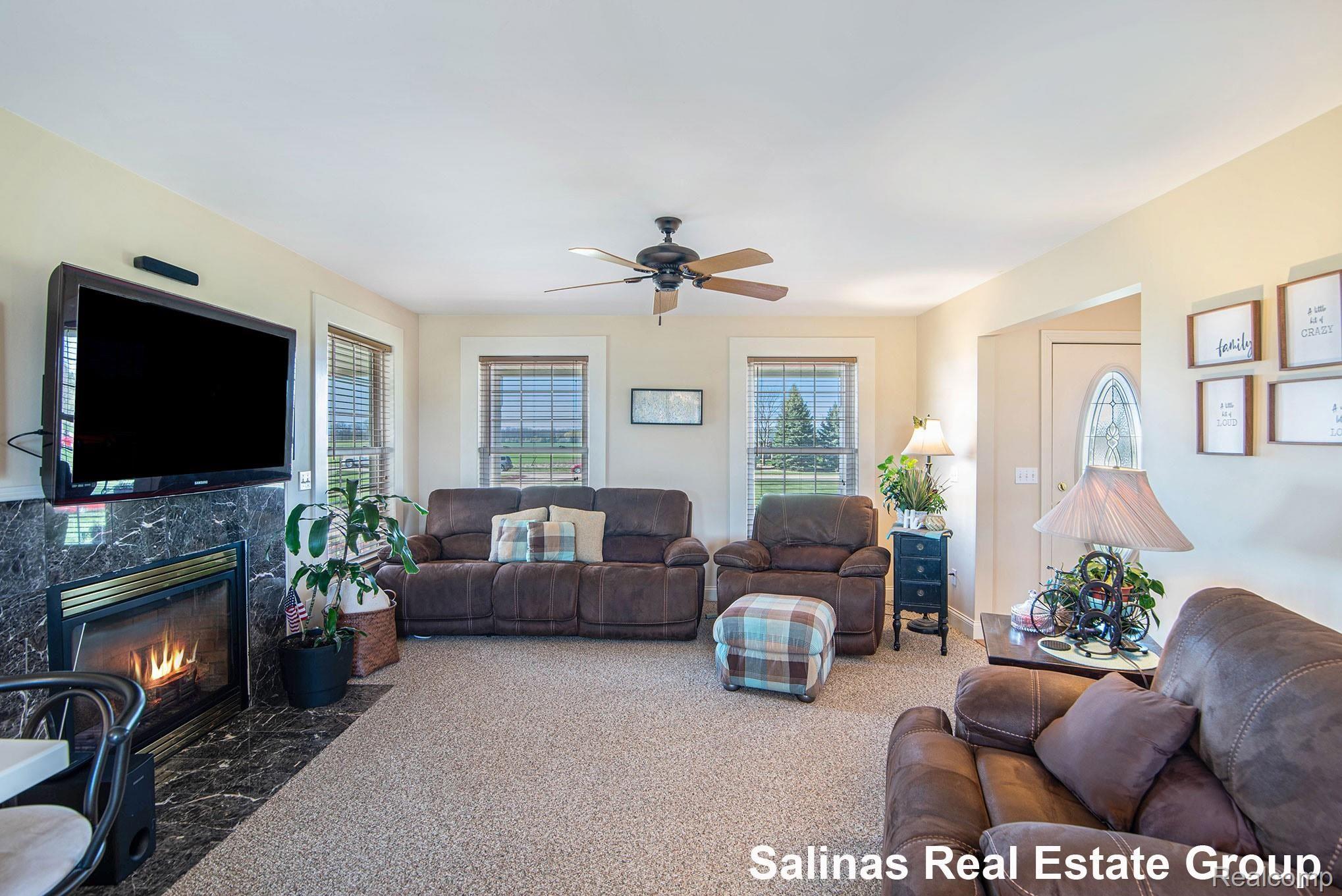 3245 Reamer Road Lapeer, MI 48446 - Photo 14 of 28 DSC_2734.jpg