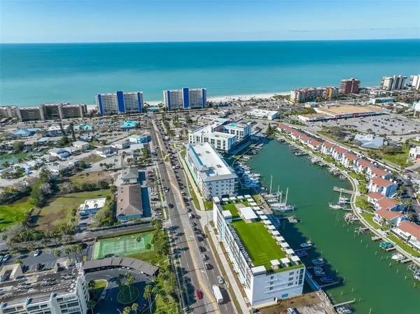 $7,000 | 400 150th Madeira Beach, Unit 402, Madeira Beach, FL 33708