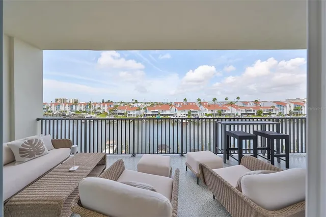 $5,000 | 400 150th Madeira Beach, Unit 402, Madeira Beach, FL 33708