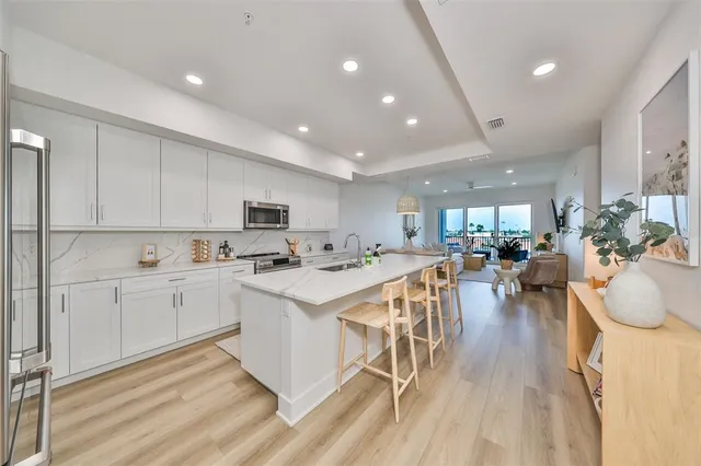 $5,000 | 400 150th Madeira Beach, Unit 402, Madeira Beach, FL 33708