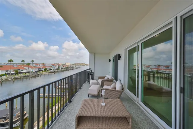 $5,000 | 400 150th Madeira Beach, Unit 402, Madeira Beach, FL 33708