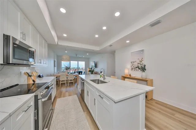 $5,000 | 400 150th Madeira Beach, Unit 402, Madeira Beach, FL 33708