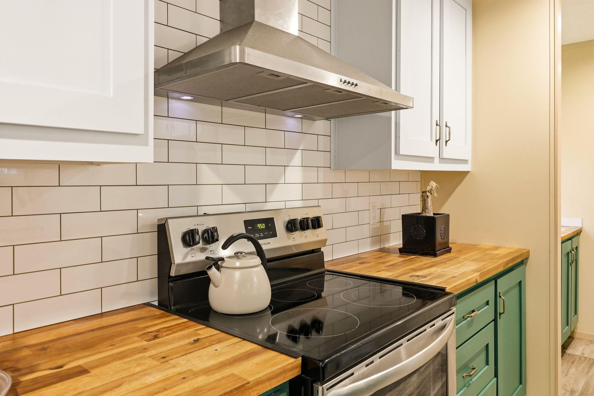 128 Kozy Corner Road Moncks Corner, SC 29461 - Photo 9 of 38 10-web-or-mls-470A4383-Edited