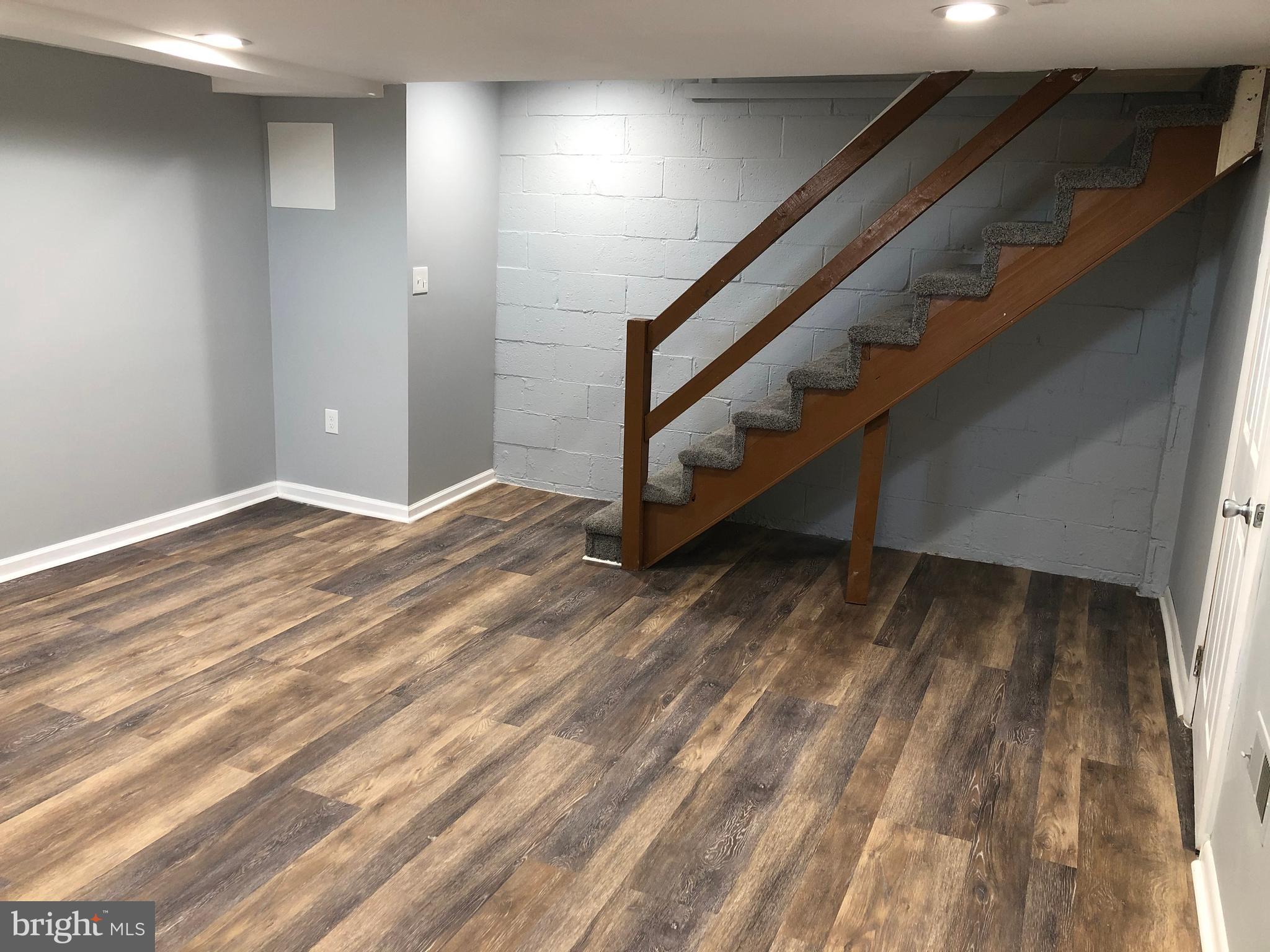 1650 Gleneagle Road Baltimore, MD 21239 - Photo 25 of 31 Recessed lighting