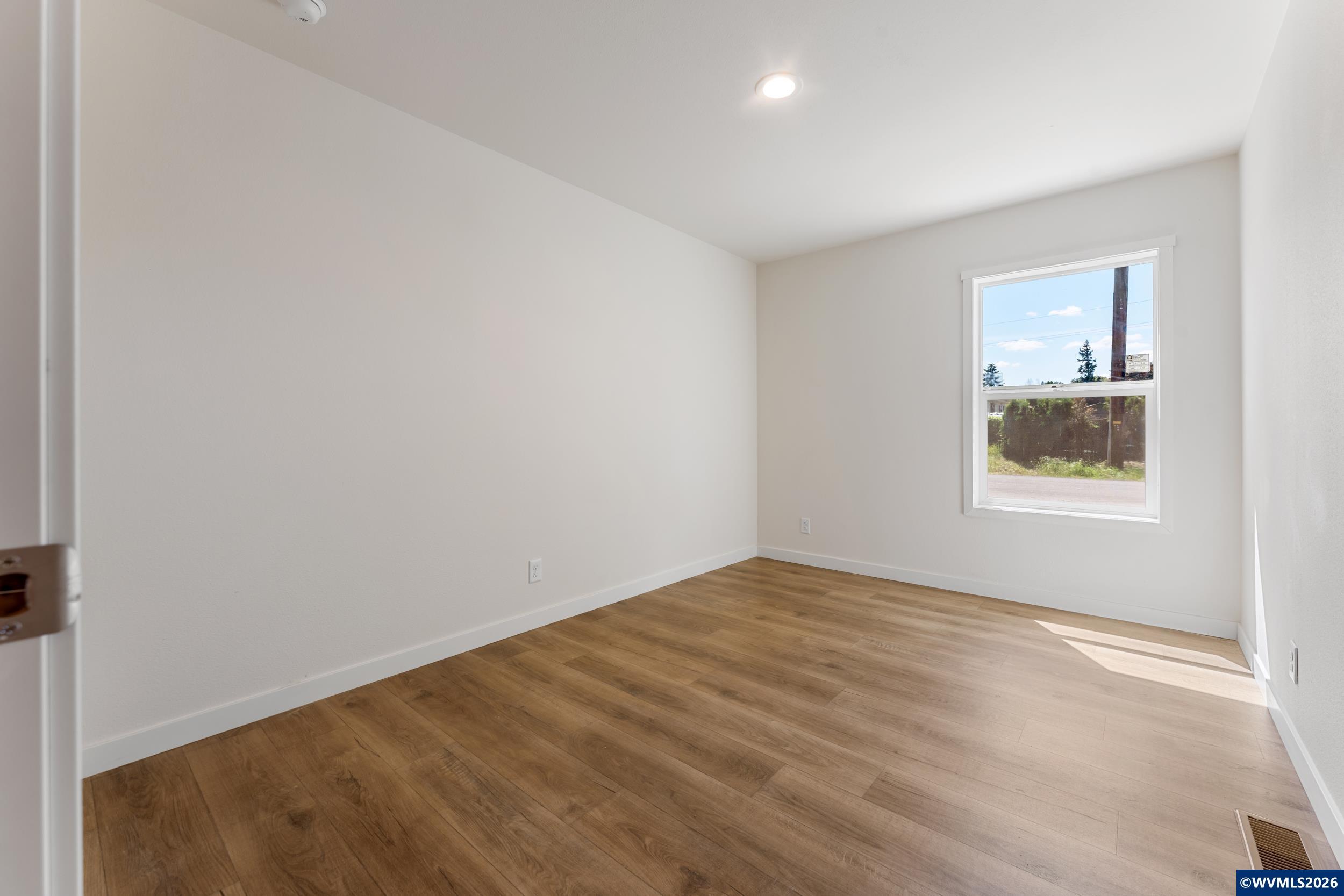 2012 18th Avenue Sweet Home, OR 97386 - Photo 16 of 21