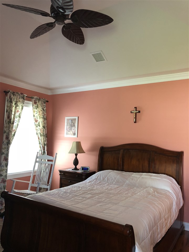 832 Wellington Road Manchester, NH 03104 - Photo 27 of 34 Gallery Image 27