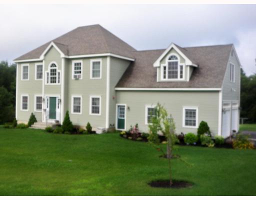 27 Edgefield Road Gorham, ME 04038 - Photo 1 of 8 Exterior Front.