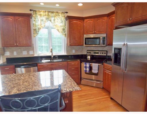 27 Edgefield Road Gorham, ME 04038 - Photo 2 of 8 Kitchen.