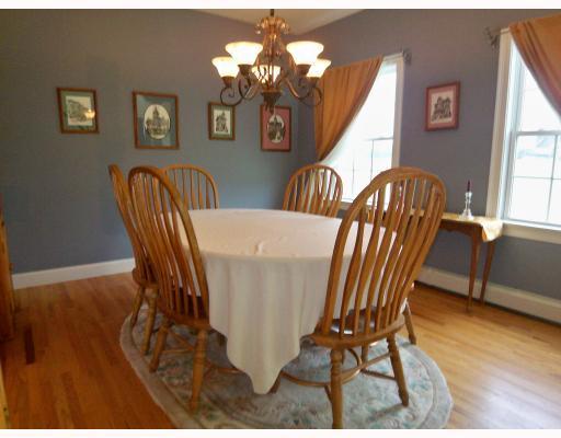 27 Edgefield Road Gorham, ME 04038 - Photo 5 of 8 Dining Room.