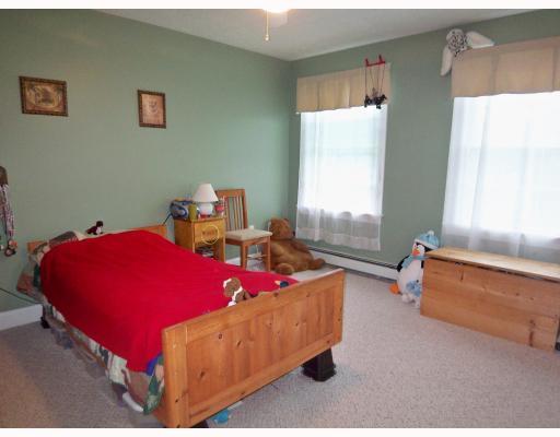 27 Edgefield Road Gorham, ME 04038 - Photo 7 of 8 Other.