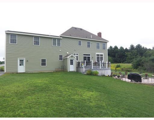 27 Edgefield Road Gorham, ME 04038 - Photo 8 of 8 Exterior Back.