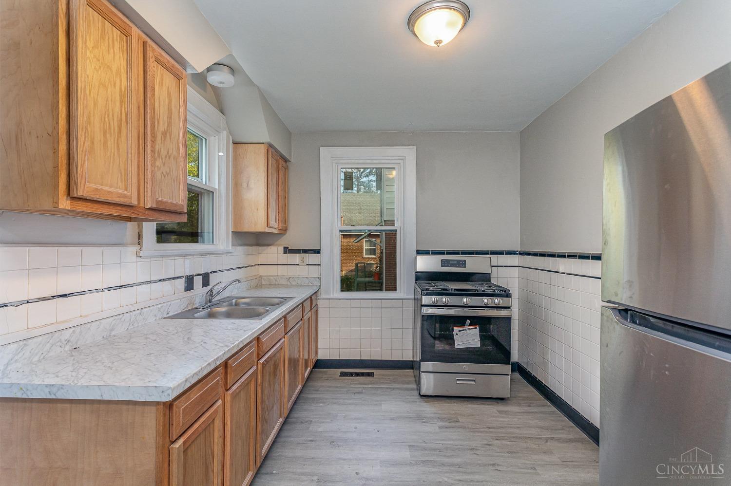 5304 Sidney Road Cincinnati, OH 45238 - Photo 6 of 15