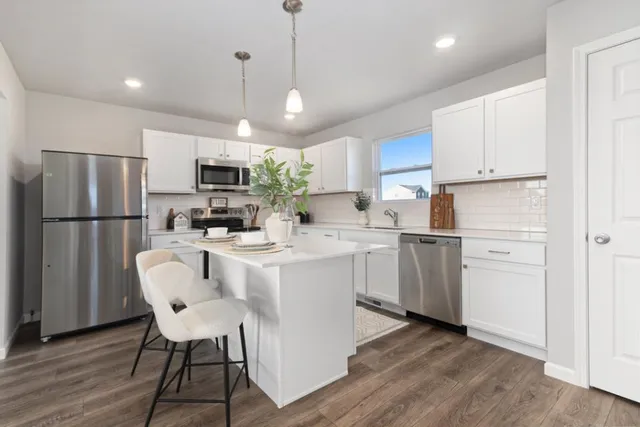 $354,900 | 1005 Cedarwood Street, Greenville, MI 48838