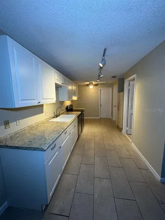 $1,400 | 2050 Oleander Boulevard, Unit 10206, Fort Pierce, FL 34950