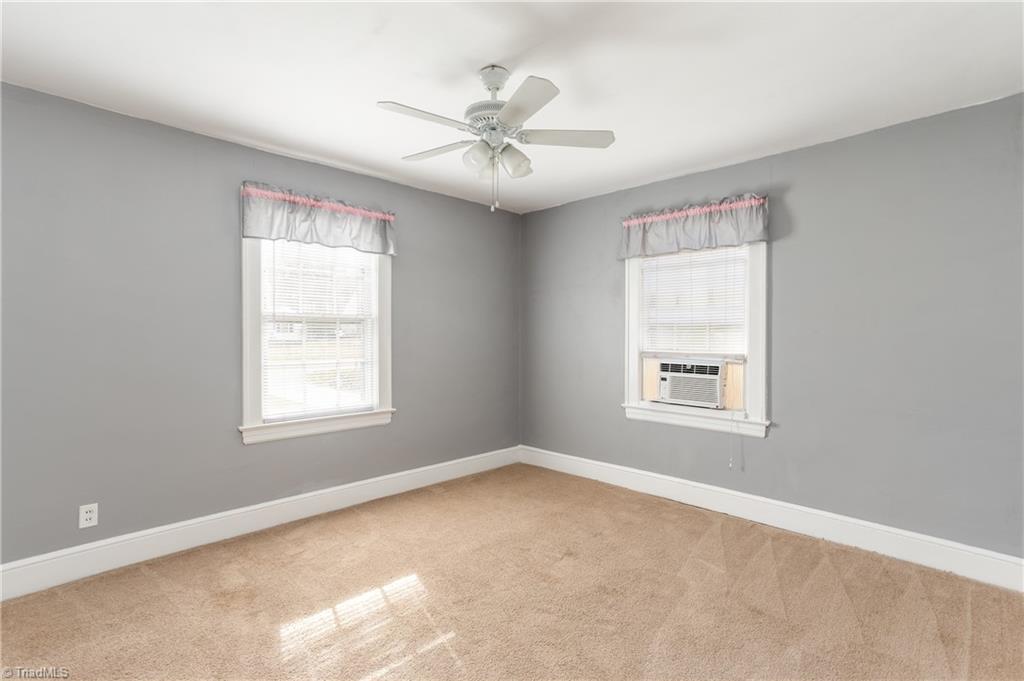 631 Liberty Road High Point, NC 27263 - Photo 14 of 26
