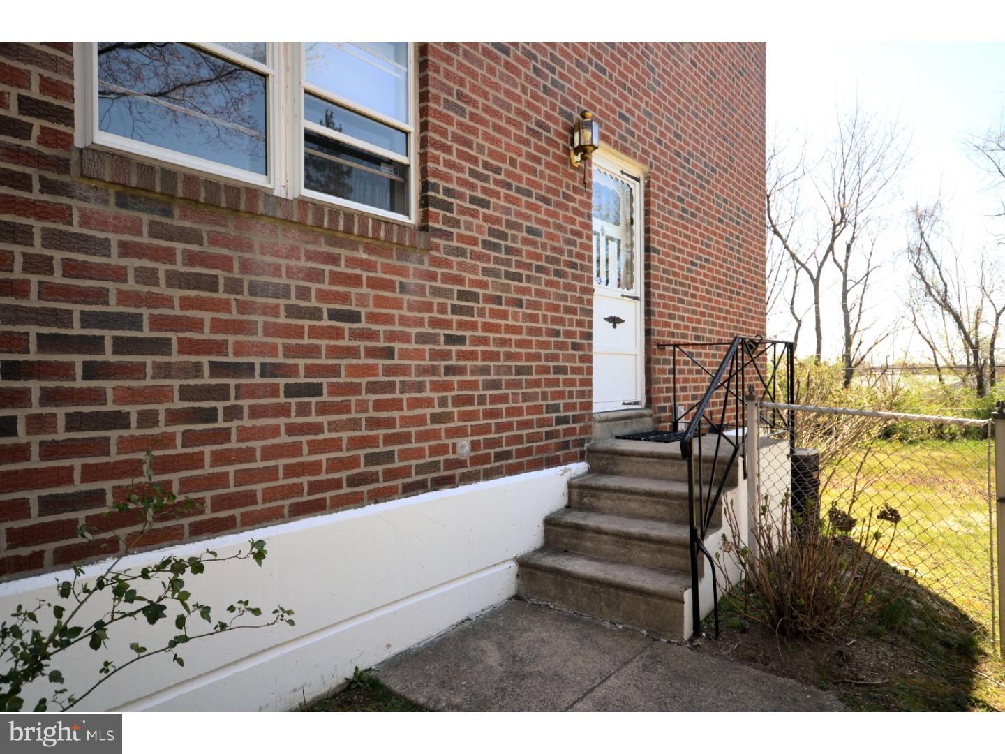 448 Tomlinson Road Philadelphia, PA 19116 - Photo 3 of 24 Gallery Image 3