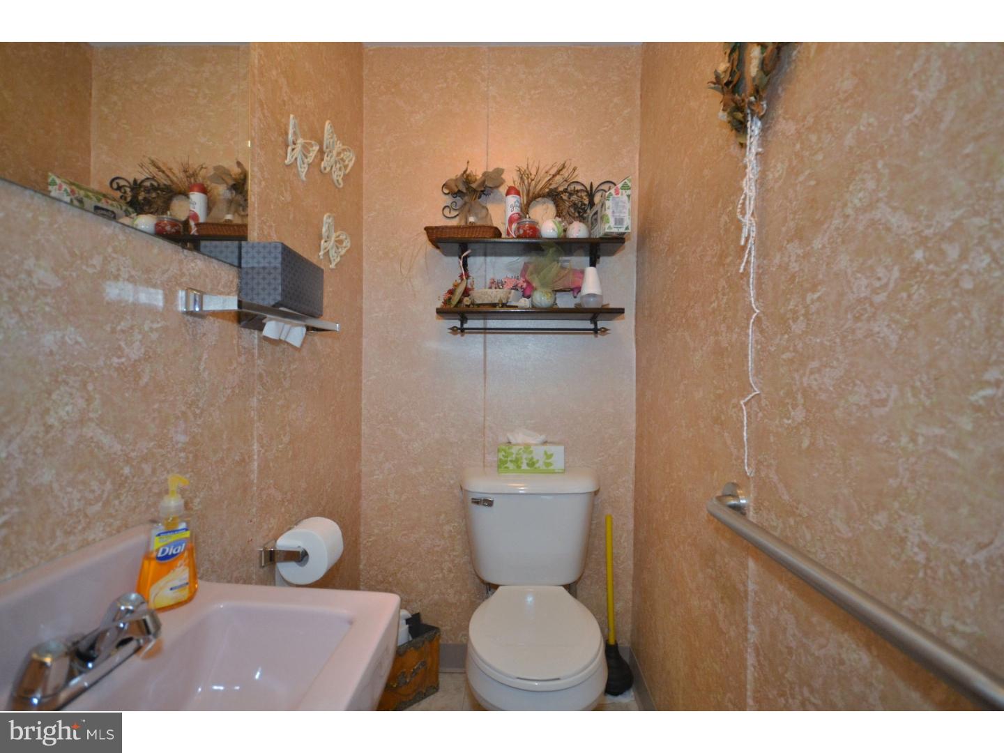 448 Tomlinson Road Philadelphia, PA 19116 - Photo 21 of 24 Half Bath