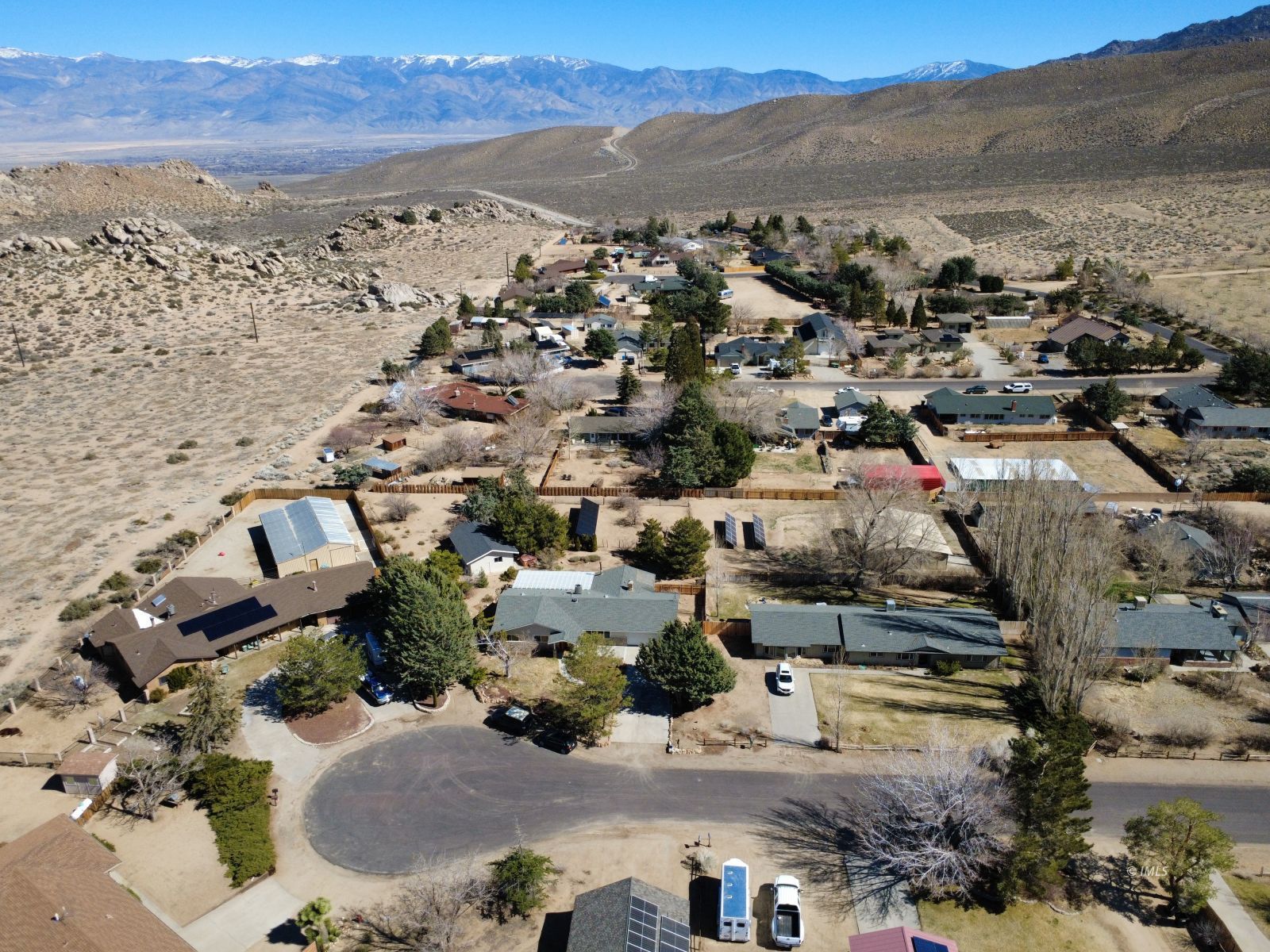 320 Apollo Circle Bishop, CA 93514 - Photo 31 of 35 an aerial view of multiple house