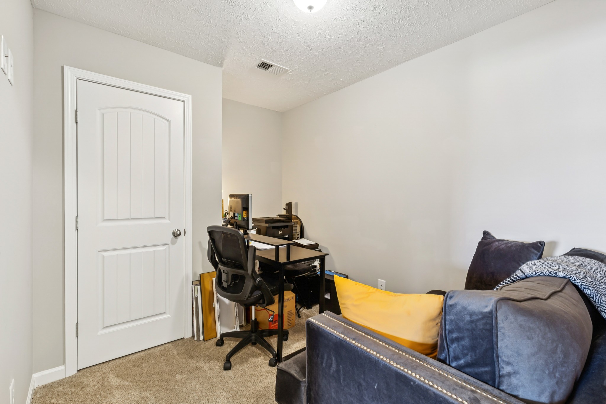 5840 Monroe Crossing Antioch, TN 37013 - Photo 18 of 25 a view of workspace with lounge chair