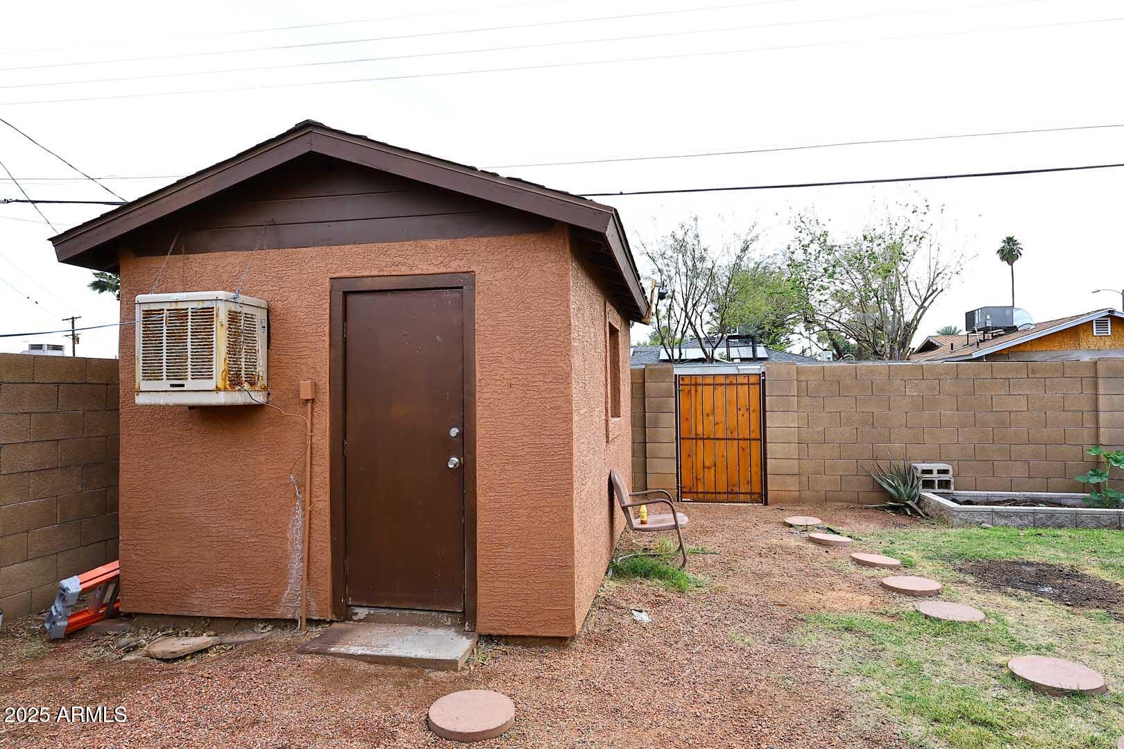 2619 West Lamar Road Phoenix, AZ 85017 - Photo 25 of 28 Work Shop