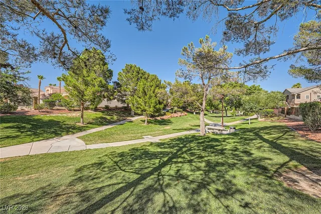 $1,740 | 2152 Quartz Cliff Street, Unit 204, Las Vegas, NV 89117