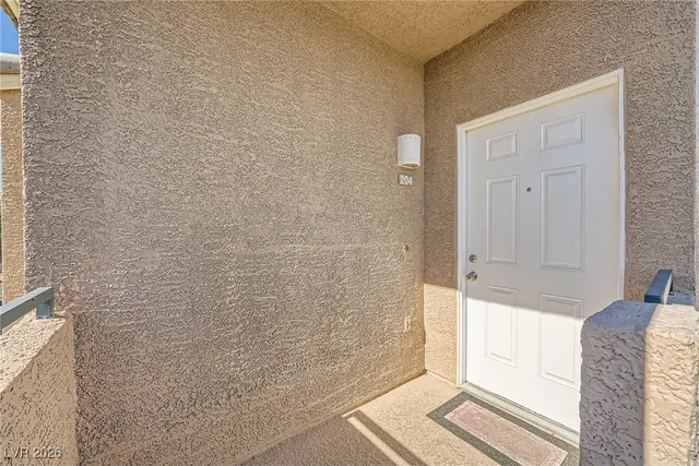 $1,740 | 2152 Quartz Cliff Street, Unit 204, Las Vegas, NV 89117