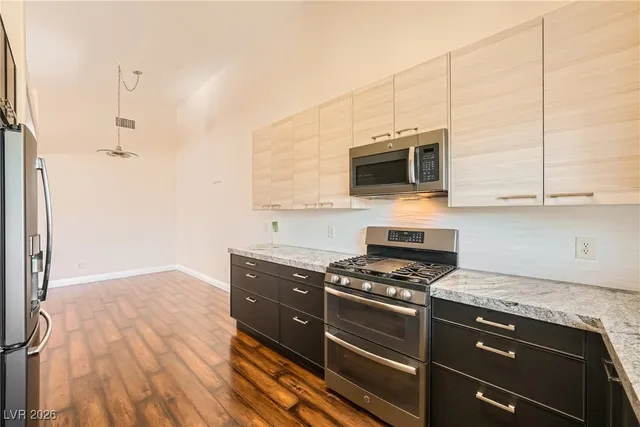 $1,740 | 2152 Quartz Cliff Street, Unit 204, Las Vegas, NV 89117